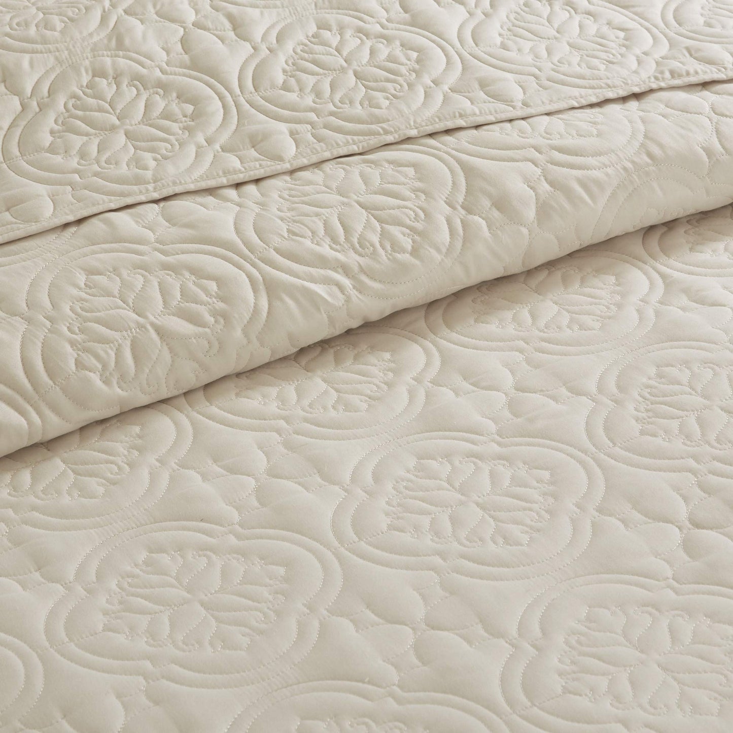 510 Design Glen 3 Piece Reversible Damask Bedspread Set, King/Cal King, Cream